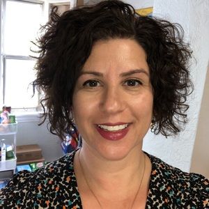 Meet your Posher, Emilie